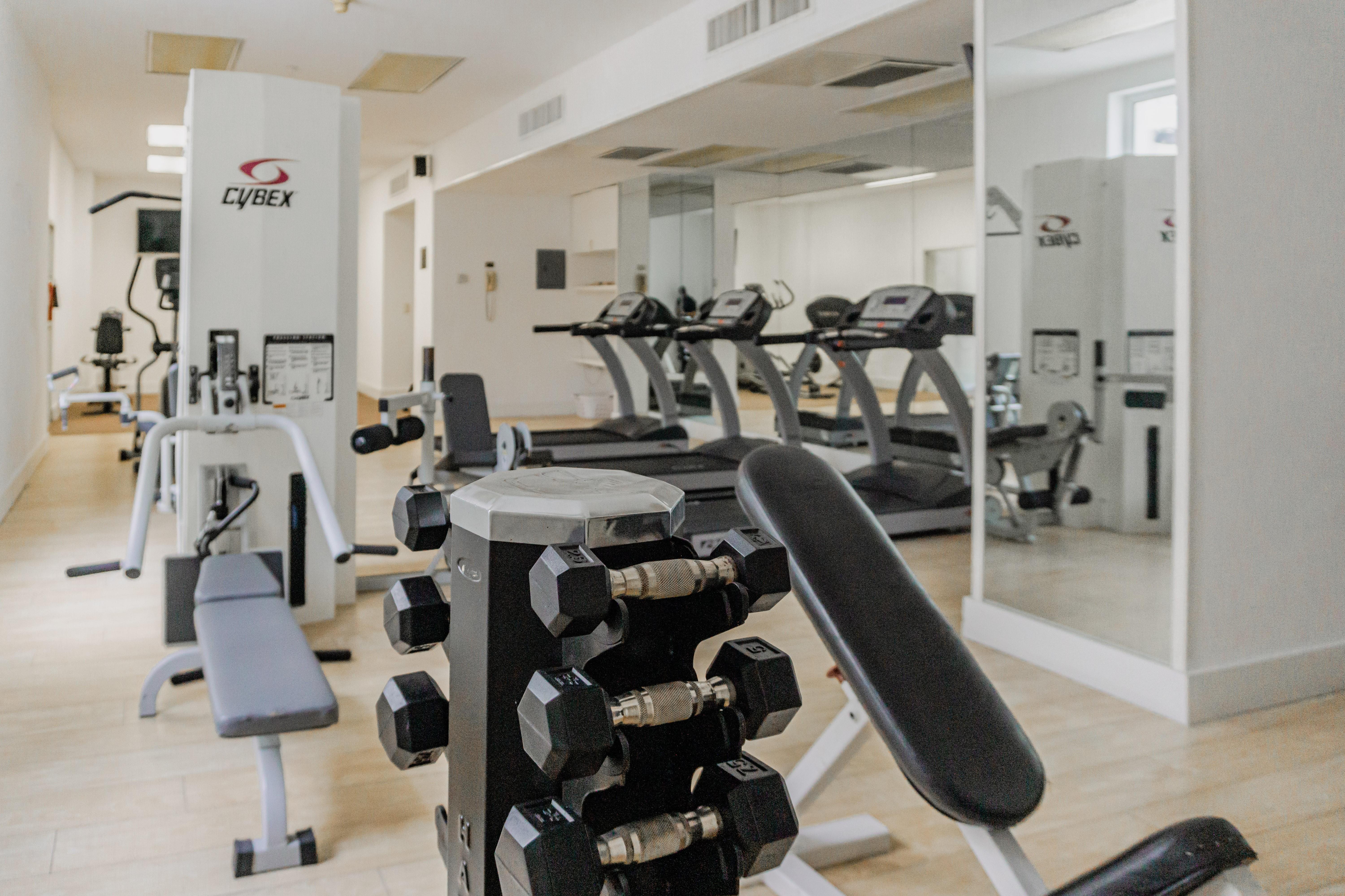 Gamma Monterrey Gran Hotel Ancira Eksteriør bilde A typical gym